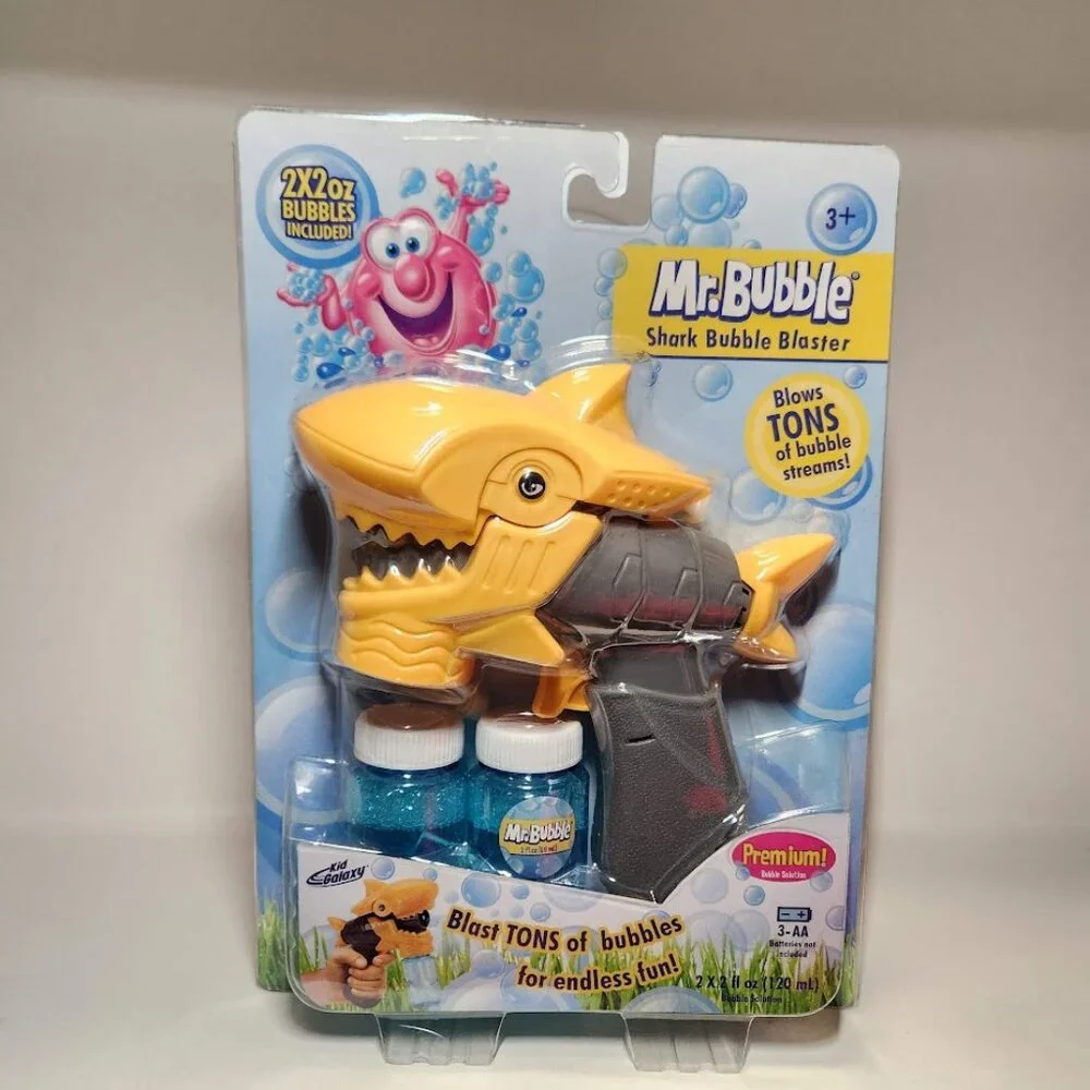 Mr. Bubble YELLOW Shark Bubble Blaster Bundle Lights Sounds Solution Easy to ref